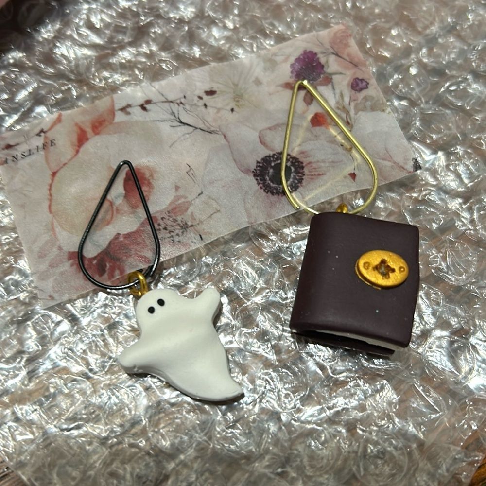 Clip pendant Bundle of 2 NEW journaling